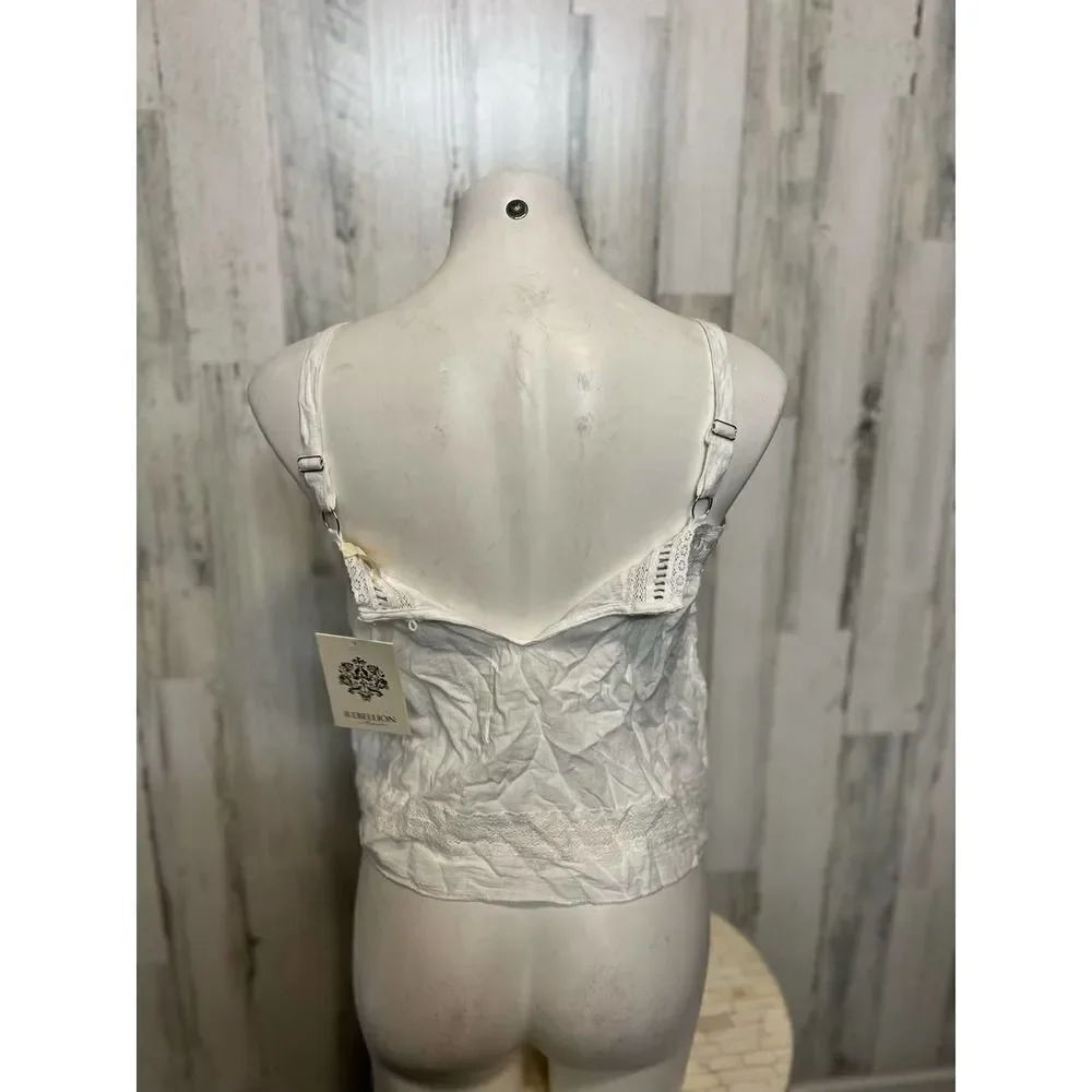 White tank top - Picture 4 of 7